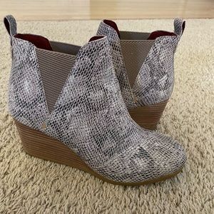 Wedge booties animal print